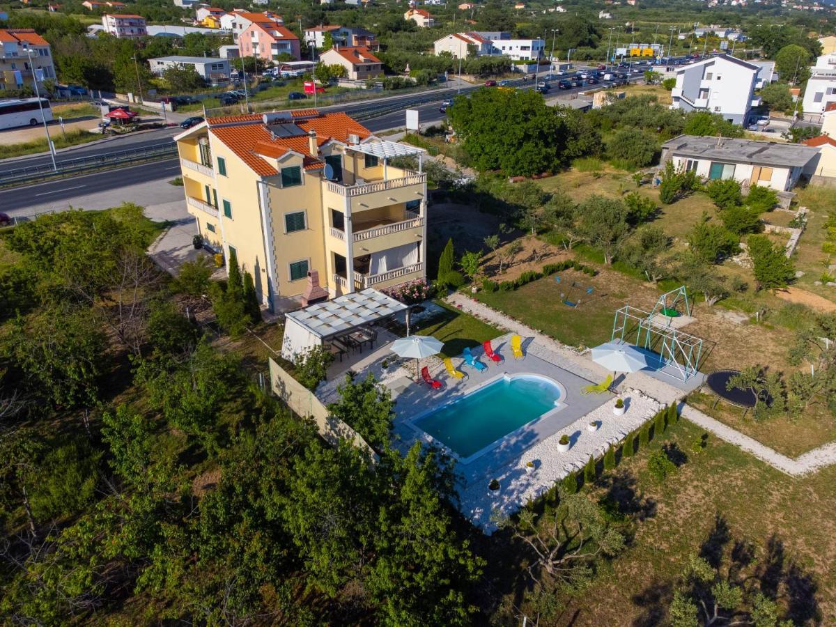 Apartments Maris Каштела Екстер'єр фото